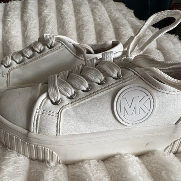 Michael Kors Summer Aline sneakers in white faux-leather girl's size 11 - Picture 2 of 7
